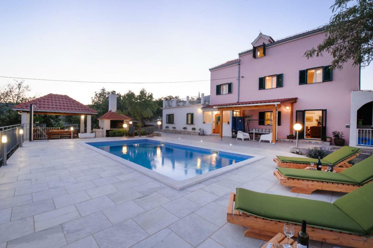 Holiday Home Koprivno المظهر الخارجي الصورة